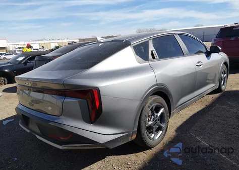 2025 Kia K4 Lxs z USA, uszkodzony, nr VIN 3KPFT4DE0SE028387